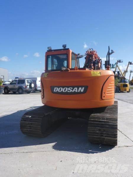 Doosan DX140LC Escavadoras de rastos