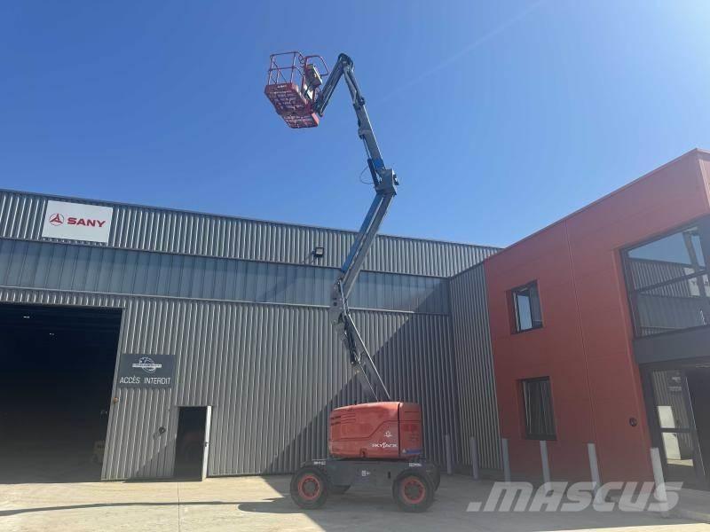 SkyJack SJ46AJ Elevadores braços articulados