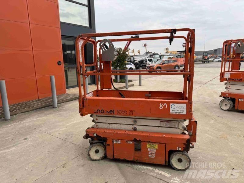 Snorkel S3215E Elevadores braços articulados