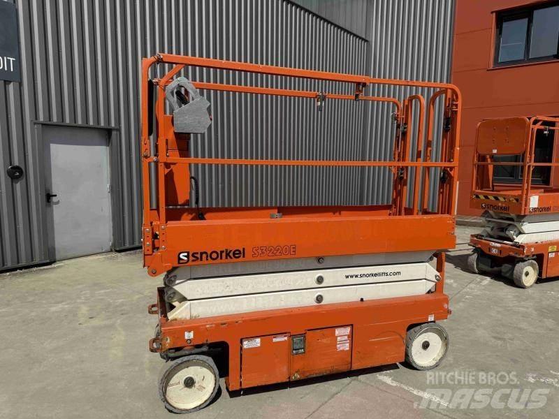 Snorkel S3220E Elevadores braços articulados