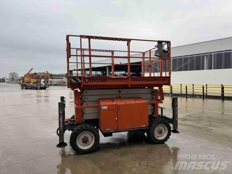 Snorkel S3370RT Elevadores braços articulados