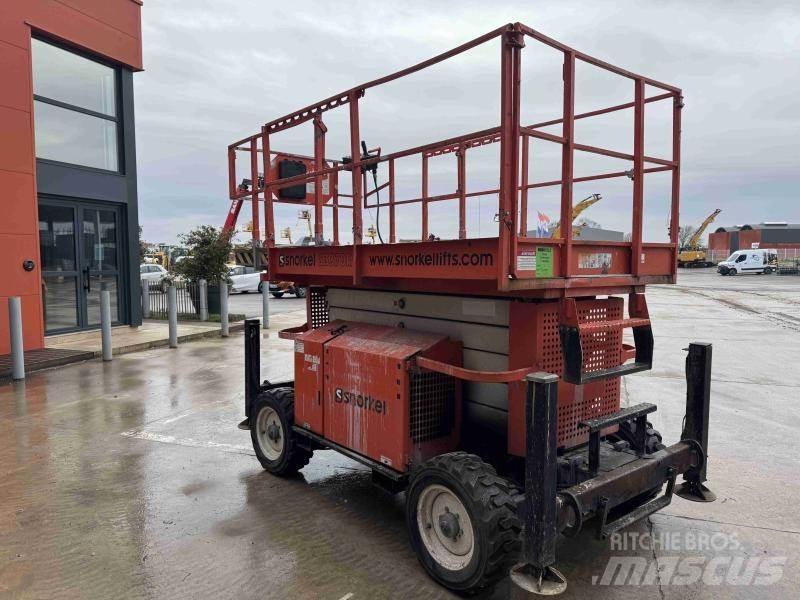 Snorkel S3370RT Elevadores braços articulados
