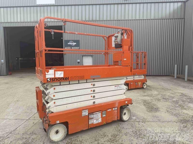 Snorkel S4732E Elevadores braços articulados