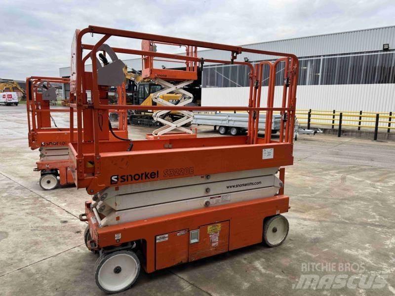 Snorkel SE3220E Elevadores braços articulados