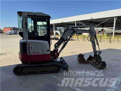 Takeuchi TB 23 Mini Escavadoras <7t