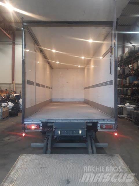 Volvo FL Transportes - Outros
