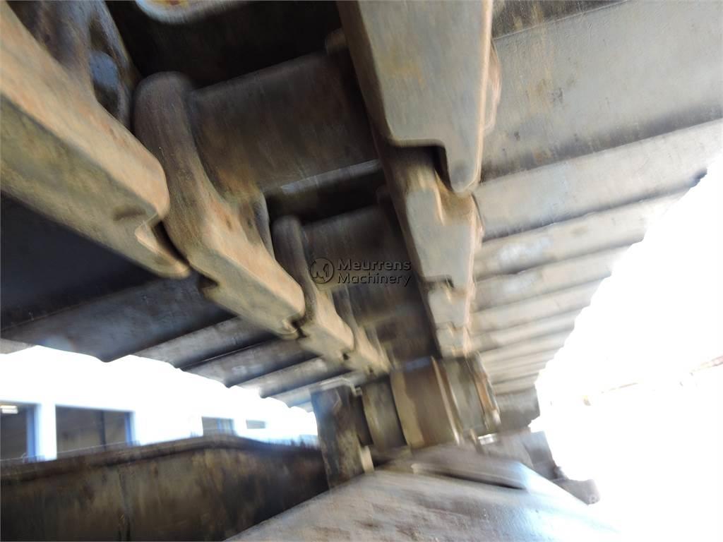 CAT 323D Escavadoras de rastos