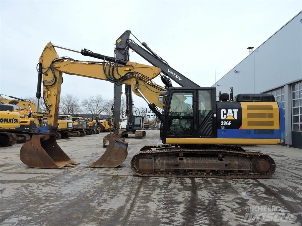 CAT 326F Escavadoras de rastos