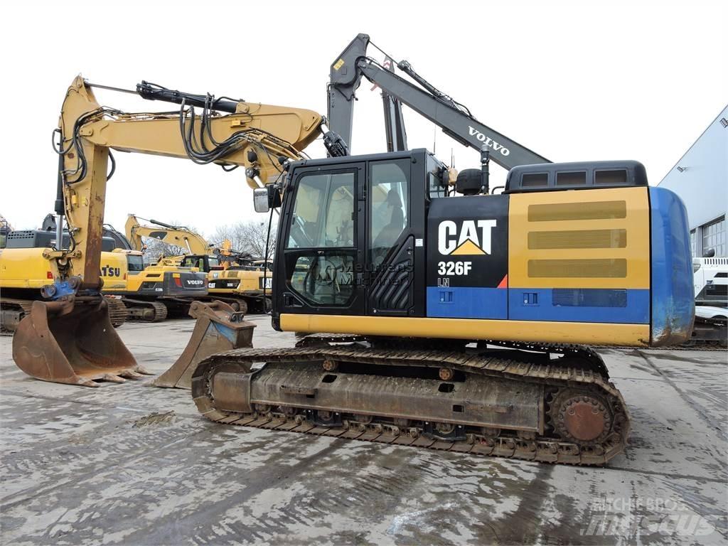 CAT 326F Escavadoras de rastos