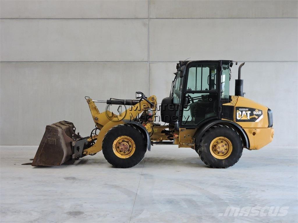 CAT 906 H + FORK Pás carregadoras de rodas