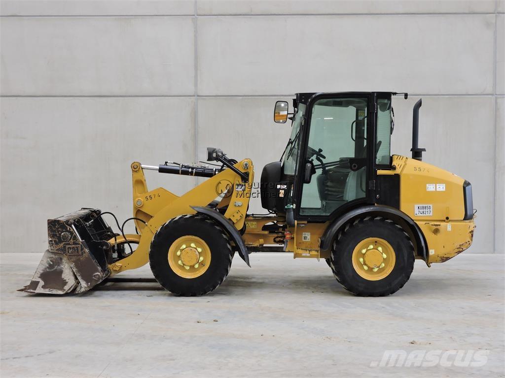 CAT 906M + FORK Pás carregadoras de rodas