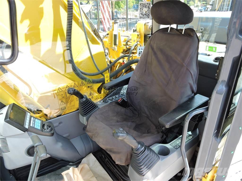 Komatsu PC210LC-10 Escavadoras de rastos