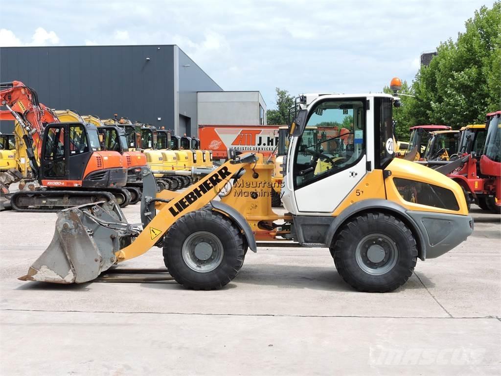 Liebherr L508 + FORK Pás carregadoras de rodas