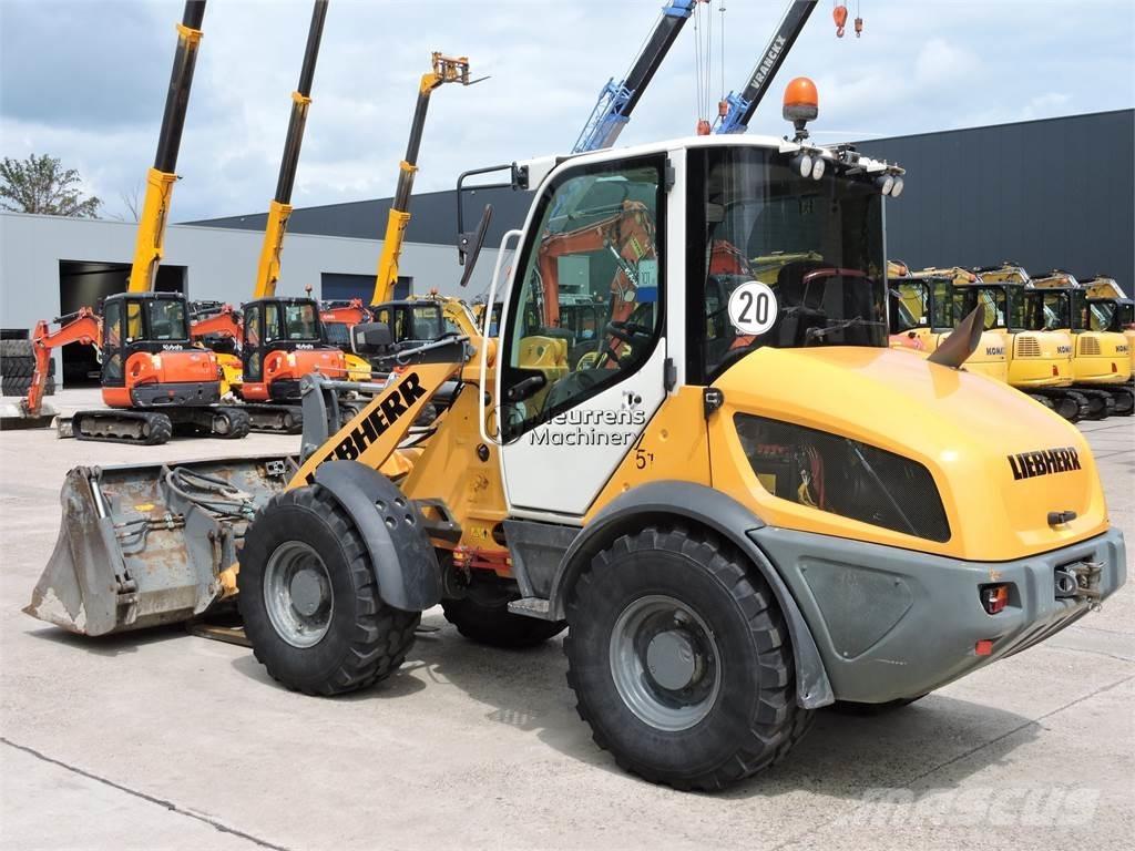 Liebherr L508 + FORK Pás carregadoras de rodas