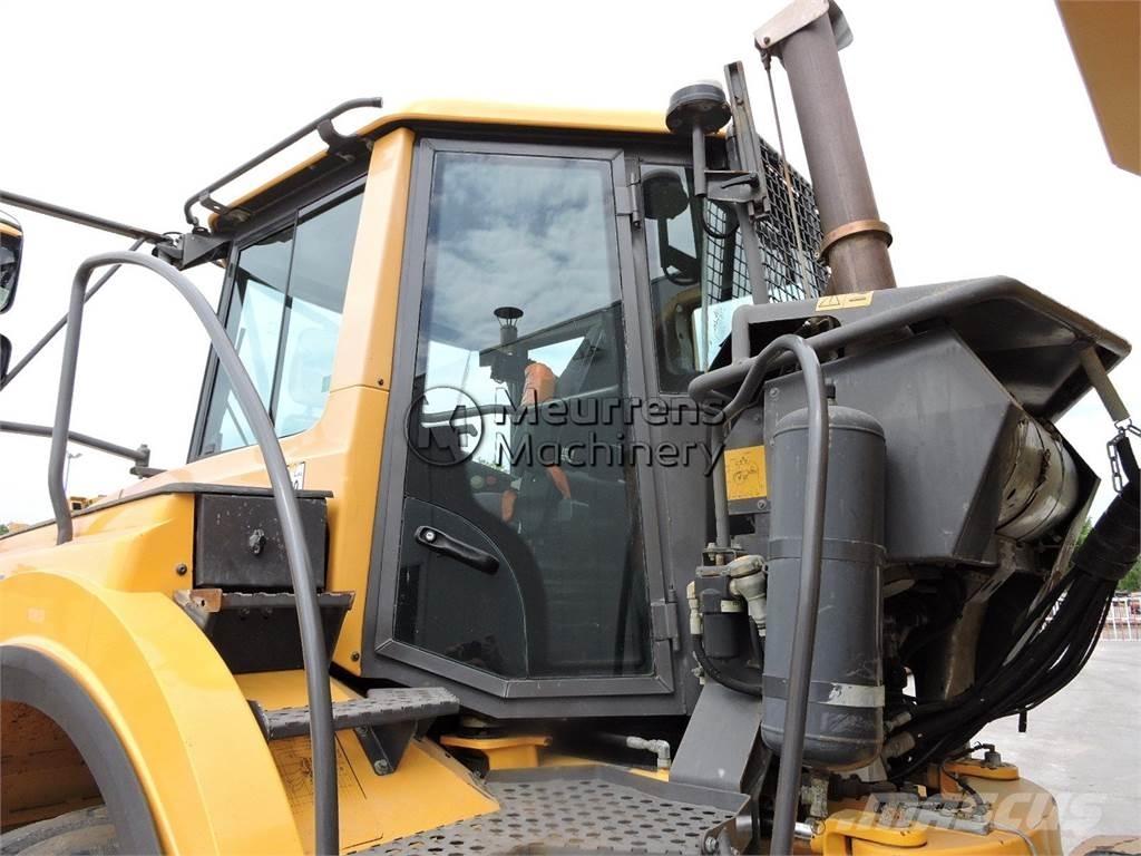 Volvo A25F Camiões articulados