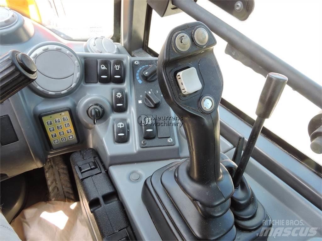 Volvo L25F + FORK Pás carregadoras de rodas