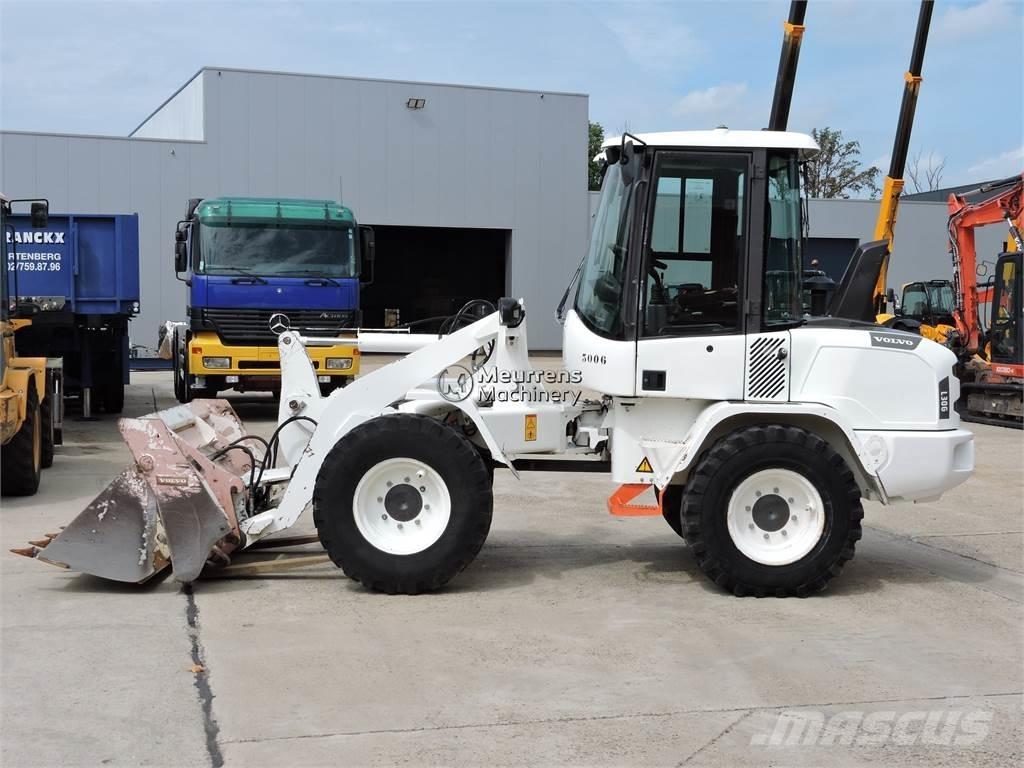 Volvo L30G + FORK Pás carregadoras de rodas