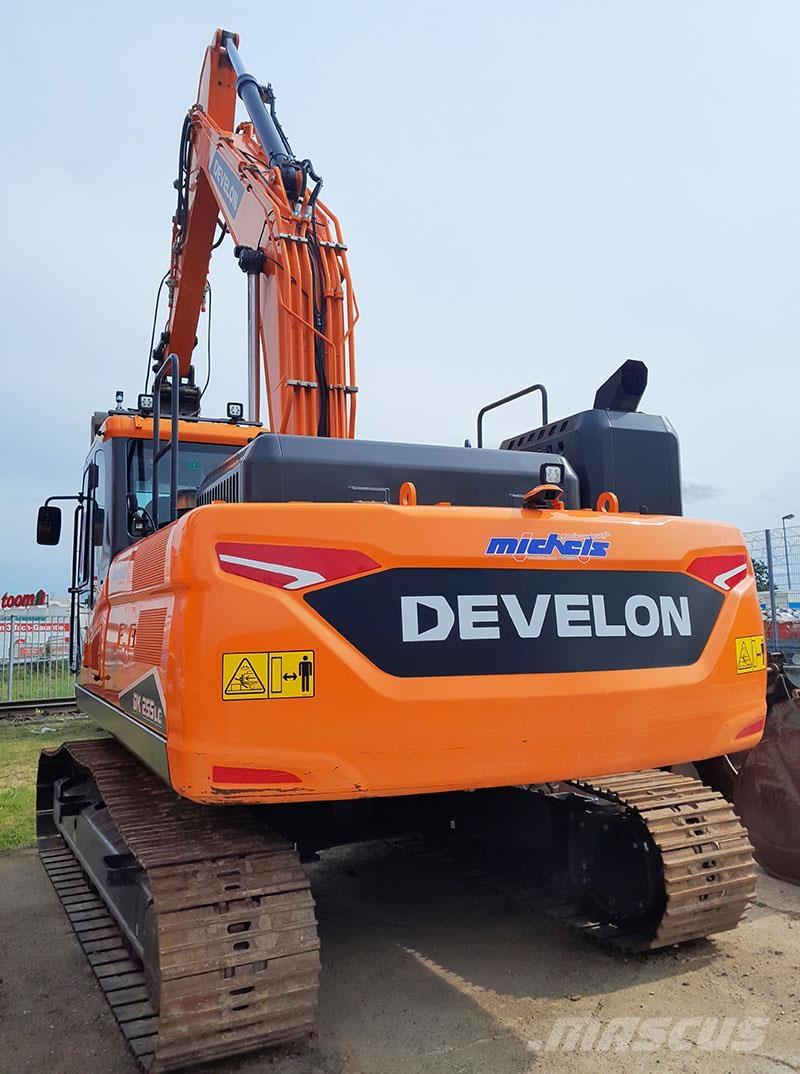 Develon DX 225 LC-7 Escavadoras de rastos