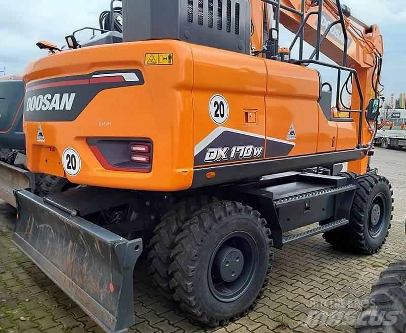 Doosan DX 170 W-7 Escavadoras de rodas