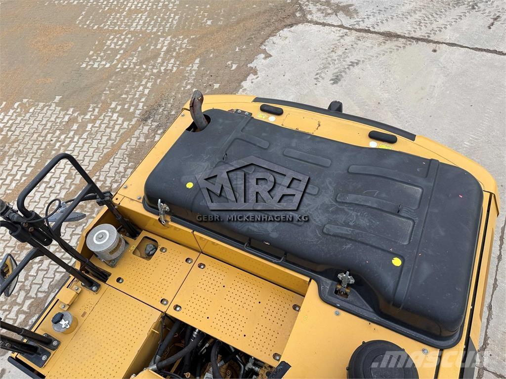 CAT 323 EL Escavadoras de rastos