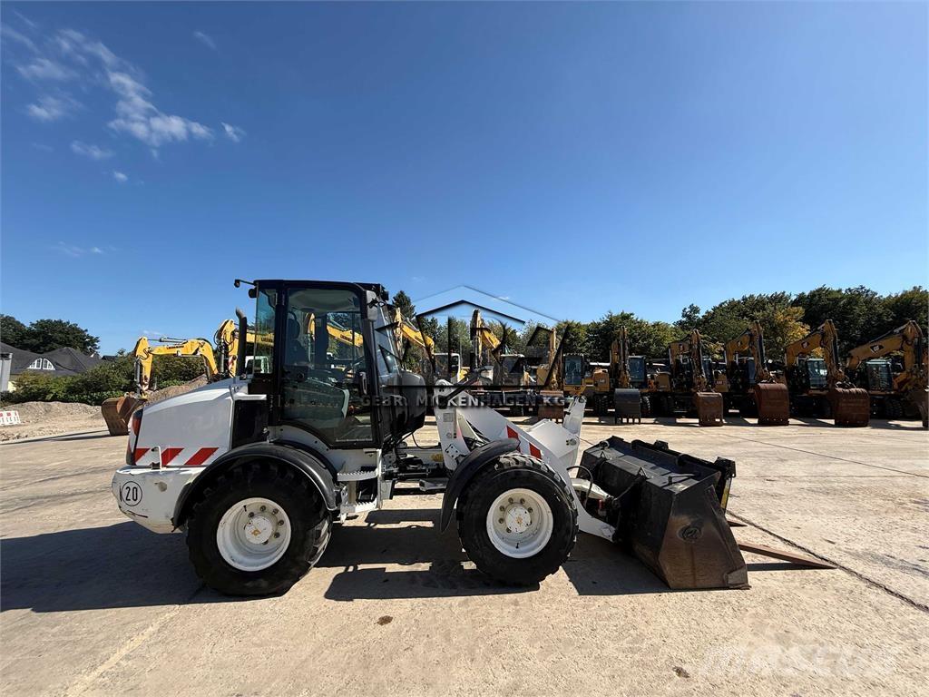 CAT 908 M Pás carregadoras de rodas