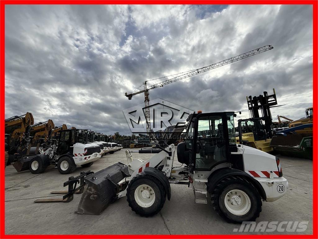 CAT 908M Pás carregadoras de rodas