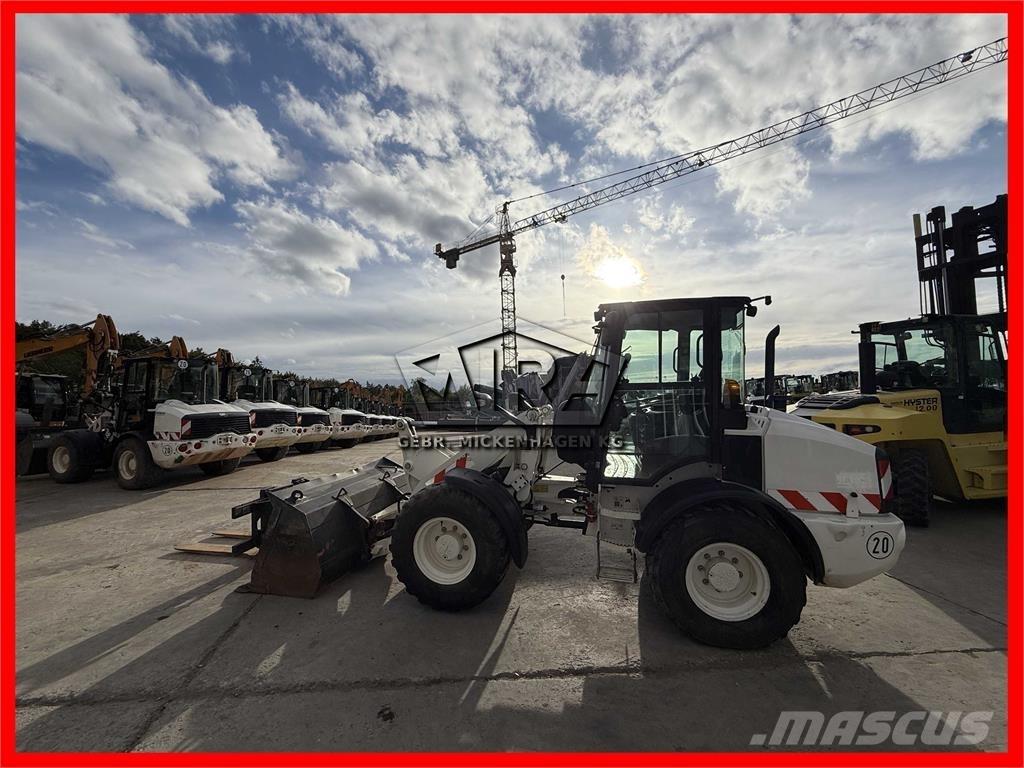 CAT 908M Pás carregadoras de rodas