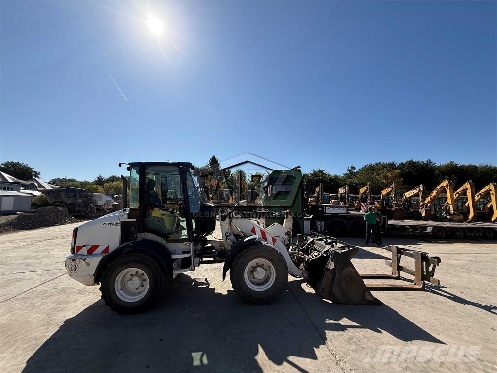 CAT 908M Pás carregadoras de rodas