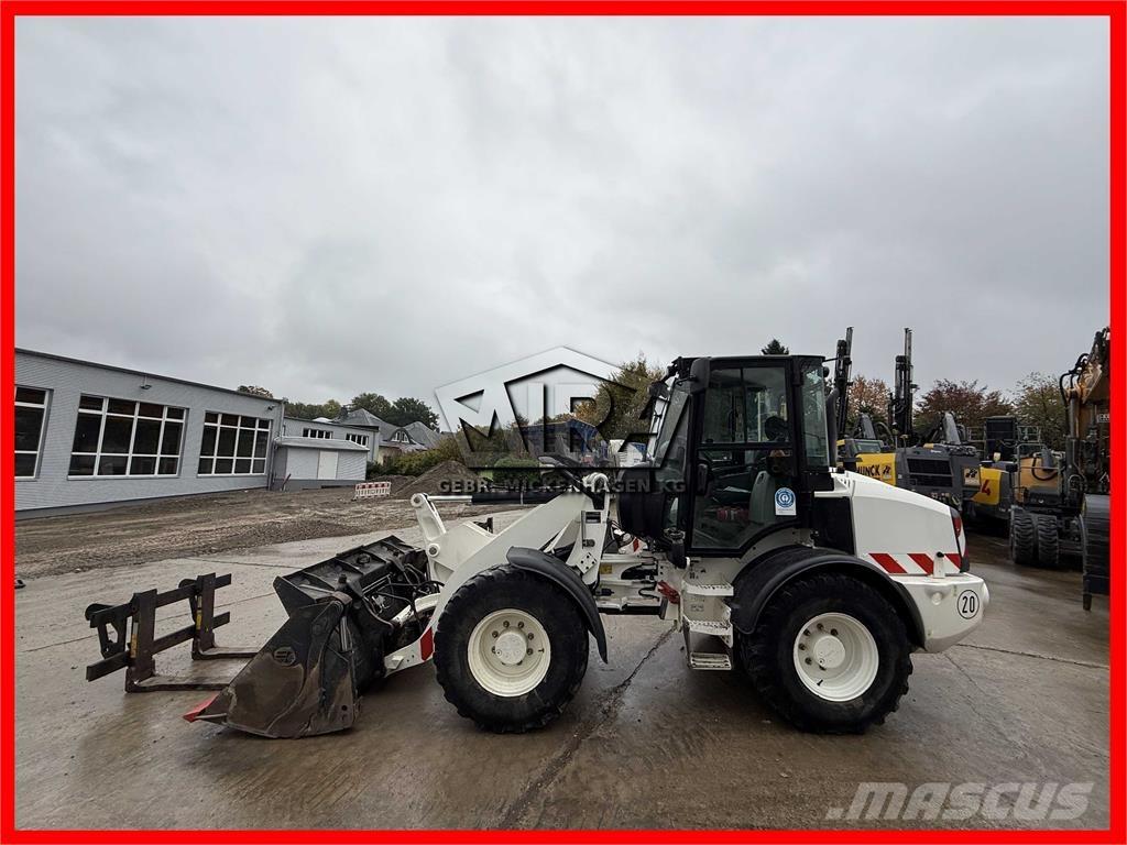 CAT 908M Pás carregadoras de rodas