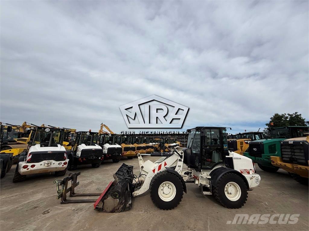 CAT 908M Pás carregadoras de rodas