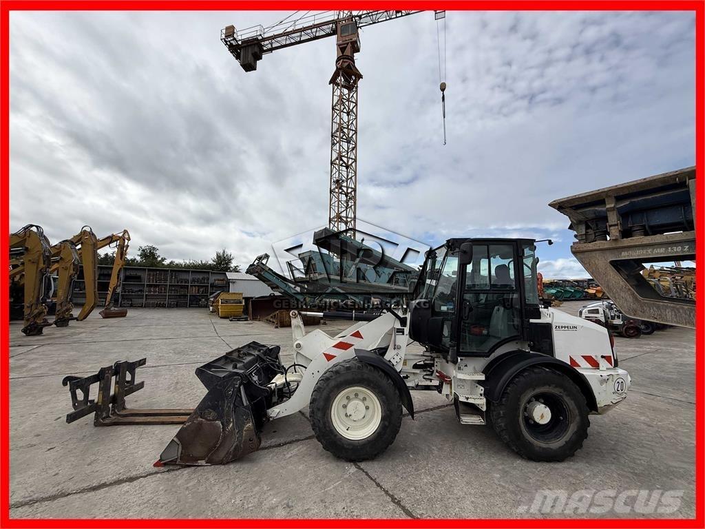 CAT 908M Pás carregadoras de rodas