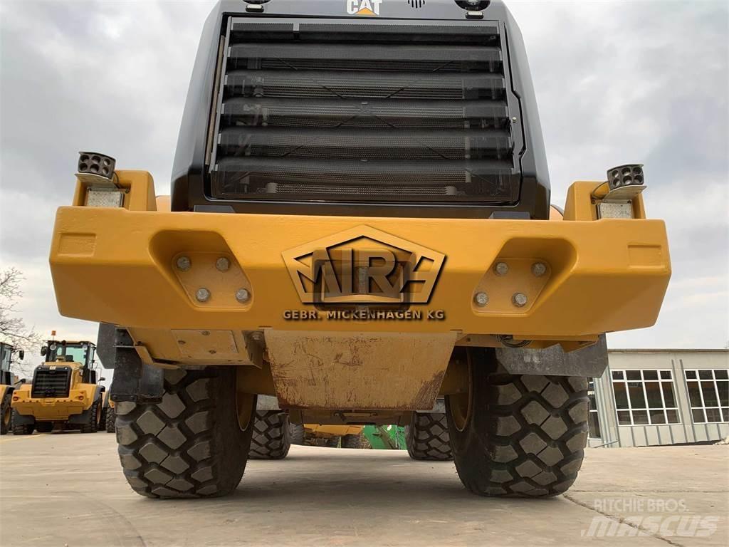 CAT 966M Pás carregadoras de rodas