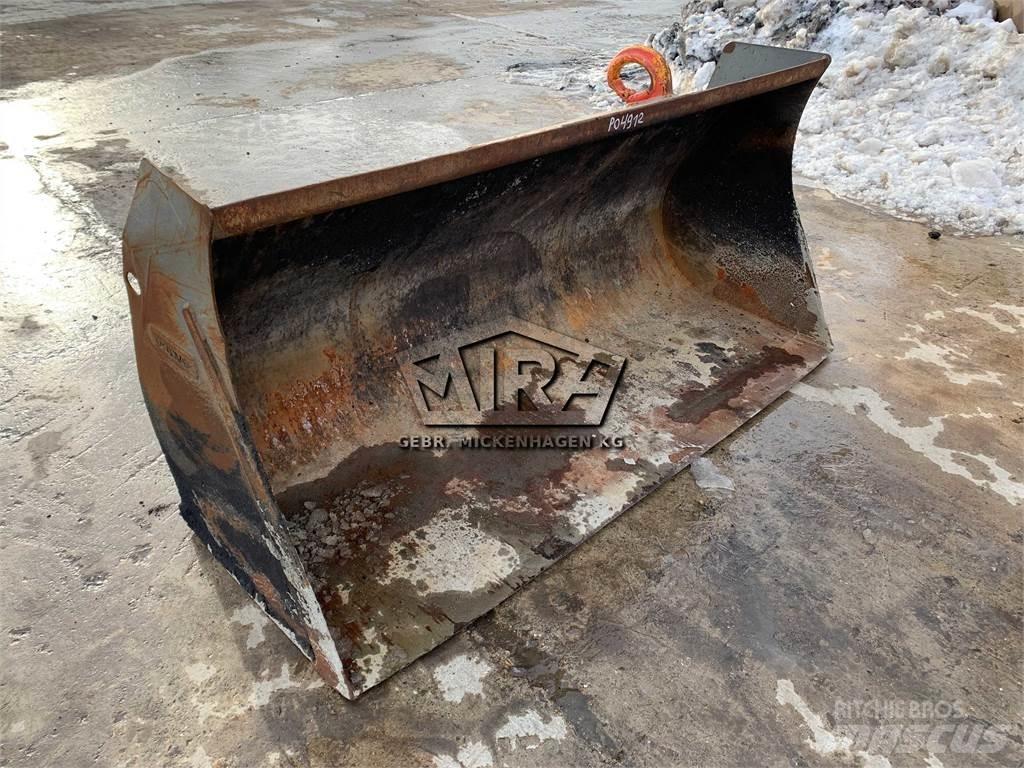 Volvo 2100 mm / L30 Baldes