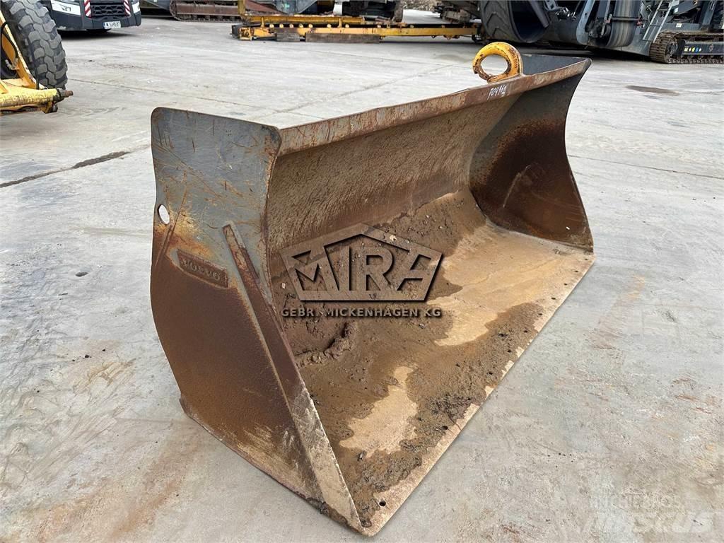 Volvo 2100 mm / L35 Baldes