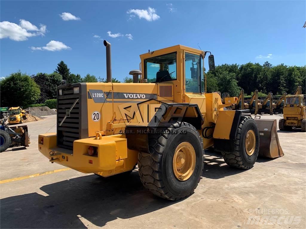 Volvo L 120 C Pás carregadoras de rodas