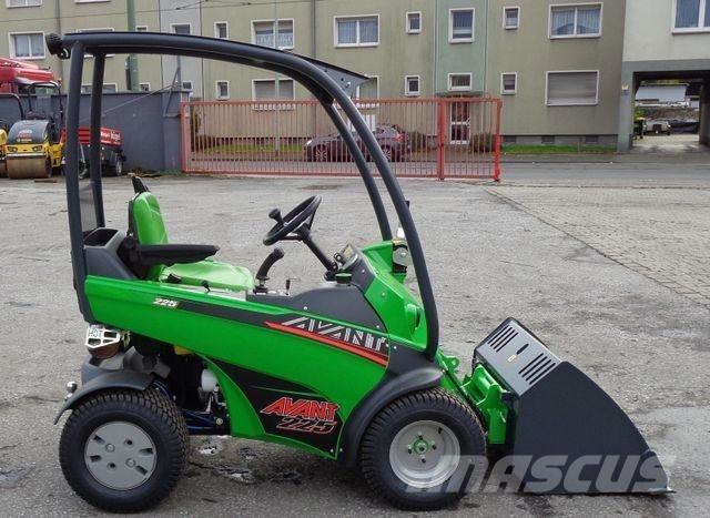 Avant Tecno 225 Pás carregadoras de rodas