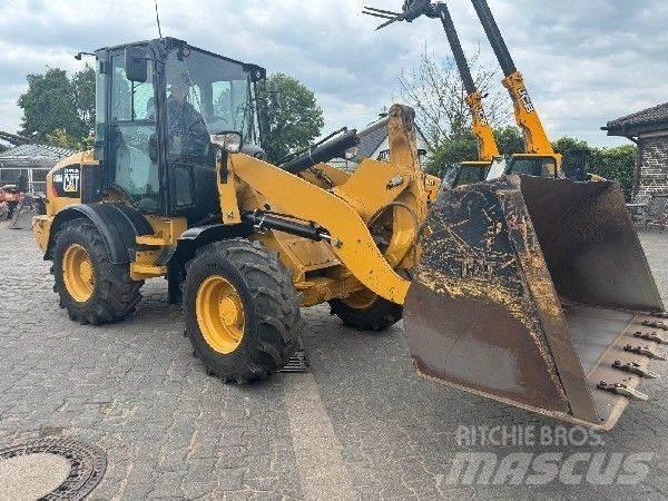 CAT 908 Pás carregadoras de rodas