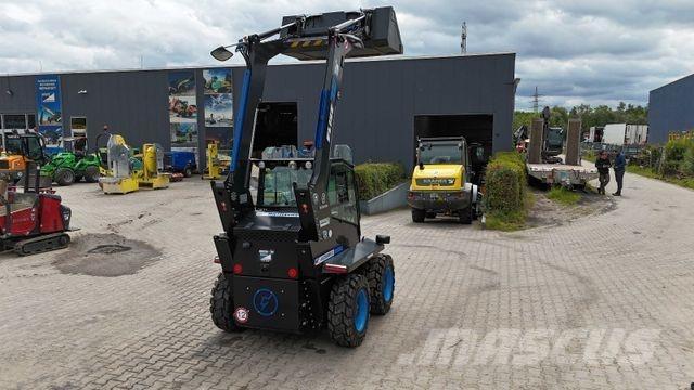  ELISE 700 Pás carregadoras de rodas