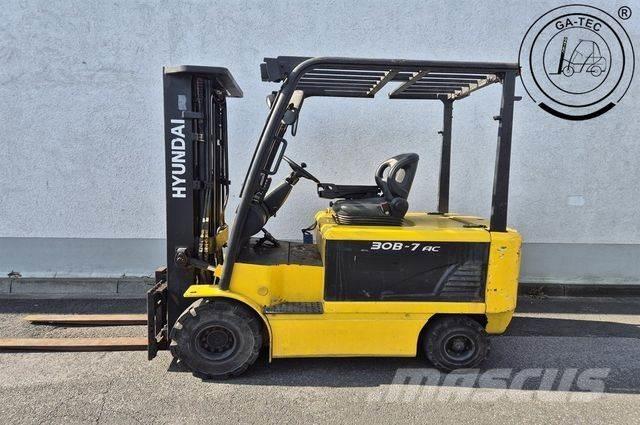 Hyundai 30B-7 Empilhadores eléctricos