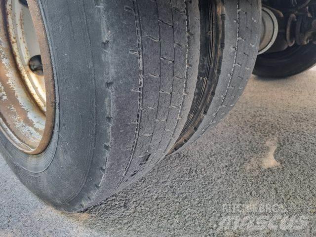 Iveco ML 75 E 18 Caixa fechada
