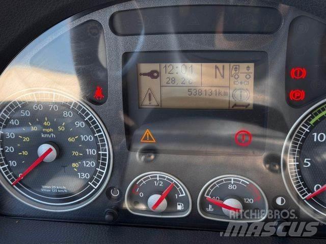 Iveco ML120E25/P Camiões de caixa fechada
