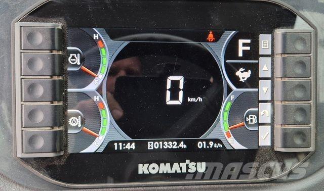 Komatsu WA 70 M-8 Pás carregadoras de rodas