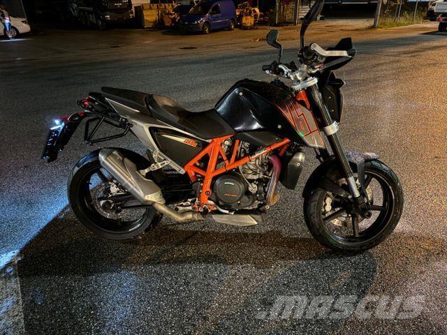 KTM 690 DUKE Outros Camiões