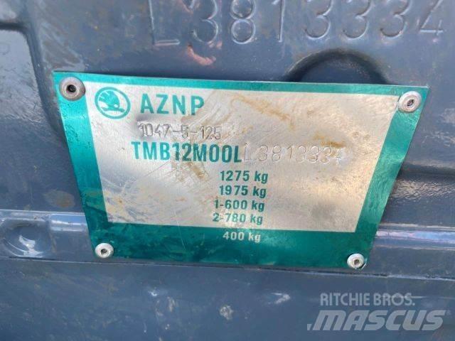 Skoda 125L vin 334 Carros Ligeiros