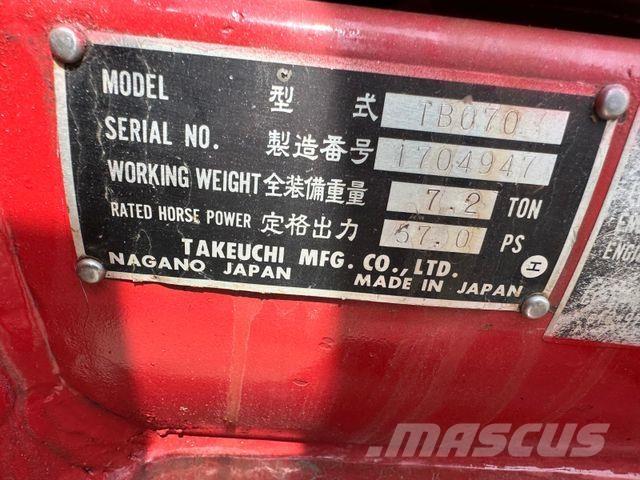 Takeuchi TB070 Mini Escavadoras <7t