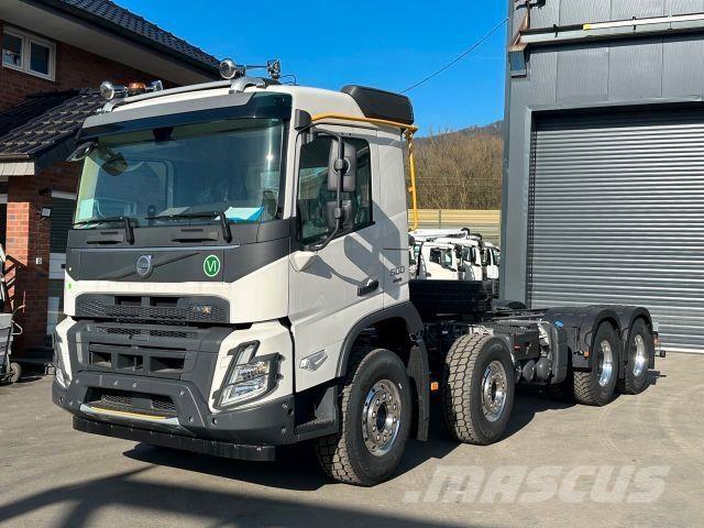 Volvo FMX 500 8x4 Camiões de chassis e cabine