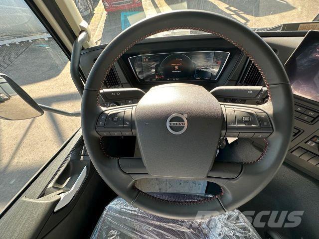 Volvo FMX 500 8x4 Camiões de chassis e cabine