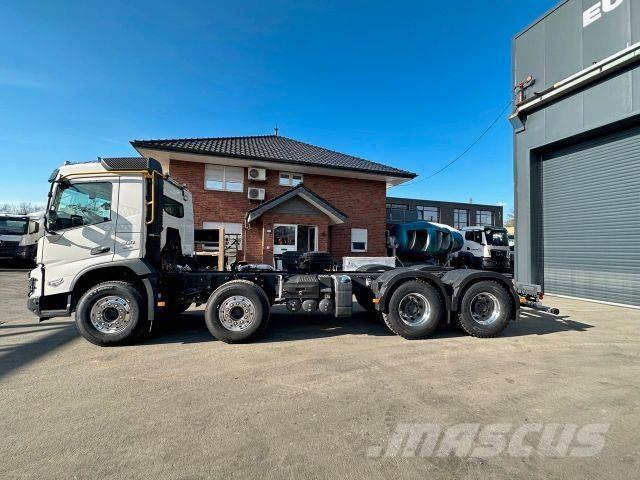 Volvo FMX 500 8x4 Camiões de chassis e cabine