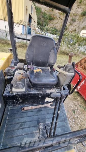 CAT 305ECR Mini Escavadoras <7t