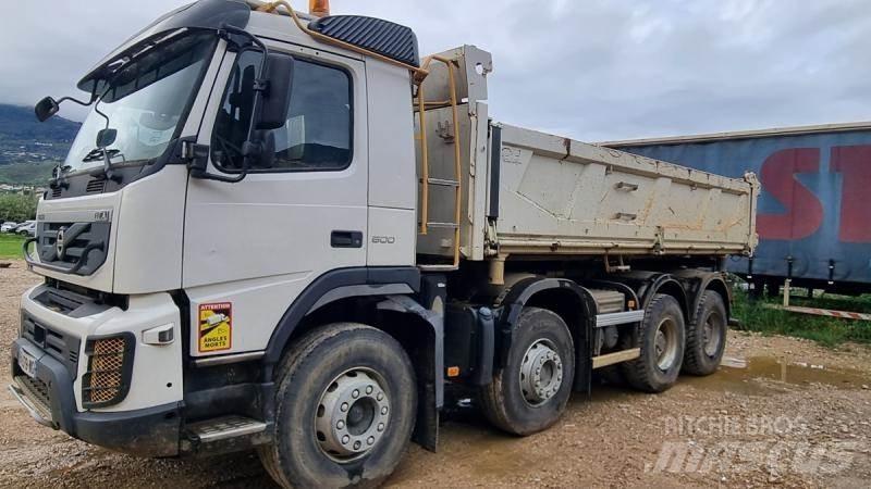 Volvo tri benne Camiões basculantes